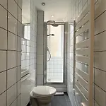 Elegant - 2 Guests - 2 Min Walk From Metro * Paris