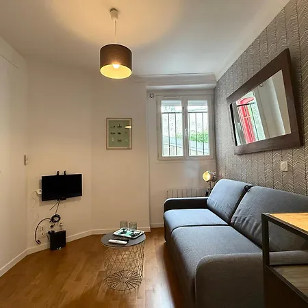Elegant - 2 Guests - 2 Min Walk From Metro Paris