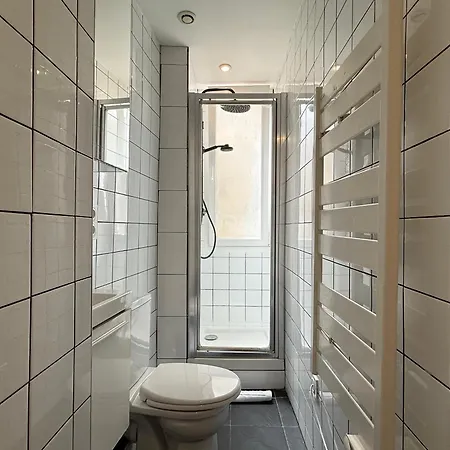 Elegant - 2 Guests - 2 Min Walk From Metro * Paris